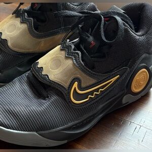 KD Air Zoom Trey 5